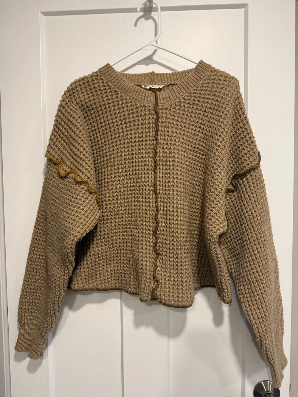 New in M Taupe Brown Textured Knit Ruffle Sleeve Sweater Cozy